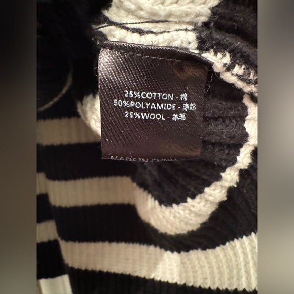 Classic French style black and white stripe sweater - Picture 3 of 5